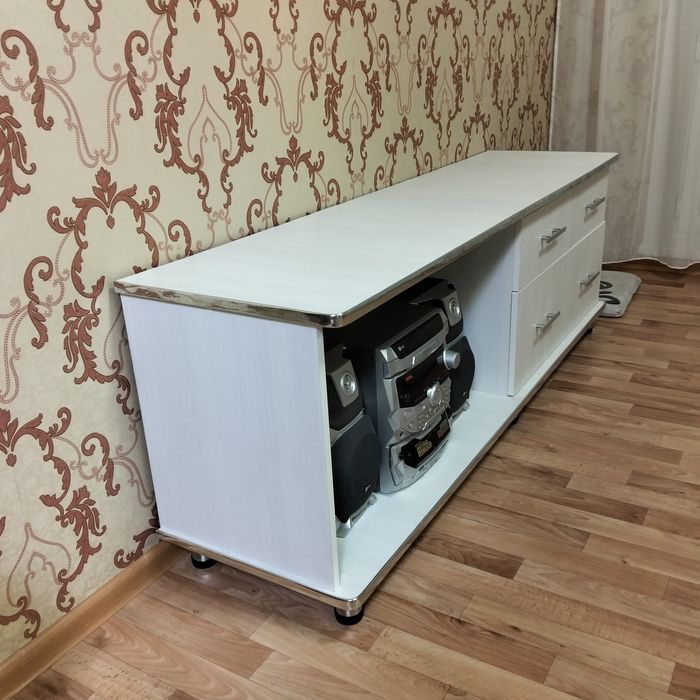 Продам тумбочку под телевизор