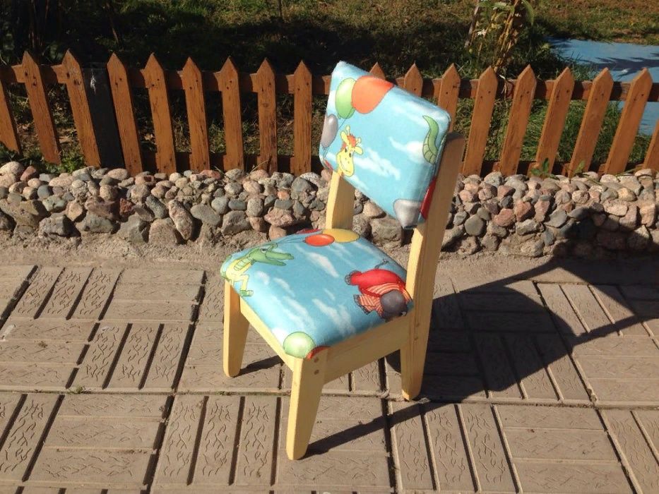 продам стульчик для детей.