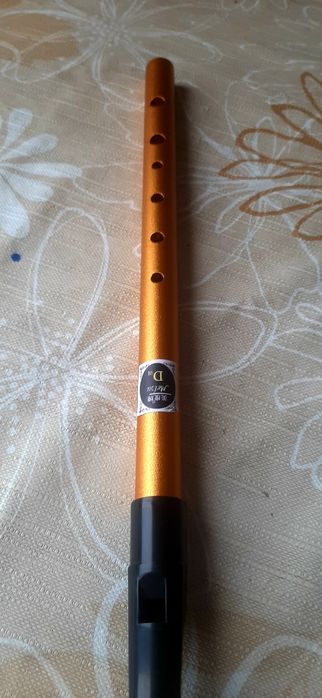 Ирландска флейта в До и Ре мажор и една китайска флейта