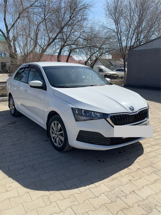 Продам skoda rapid