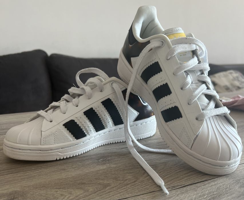 Маратонки Adidas Originals 36 номер