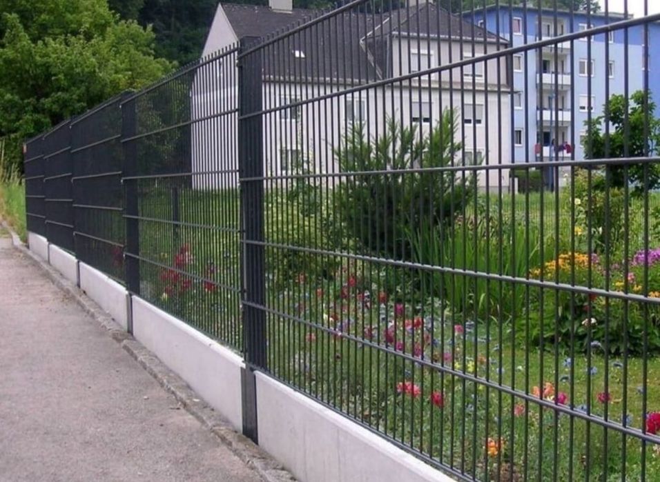 Vând garduri din tablă  plasa burdurata