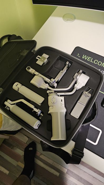Stabilizator DJI RS4 Mini COMBO