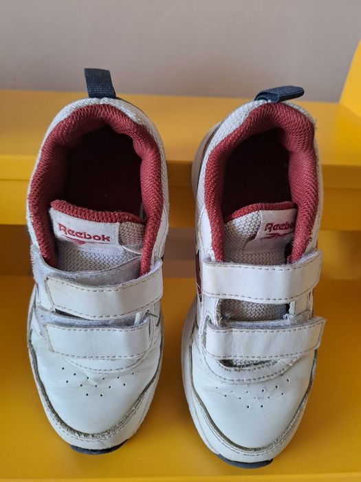 Reebok детски маратонки, 28 номер