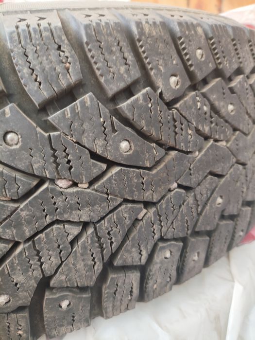 Зимняя шипованная резина Pirelli Formula Ice