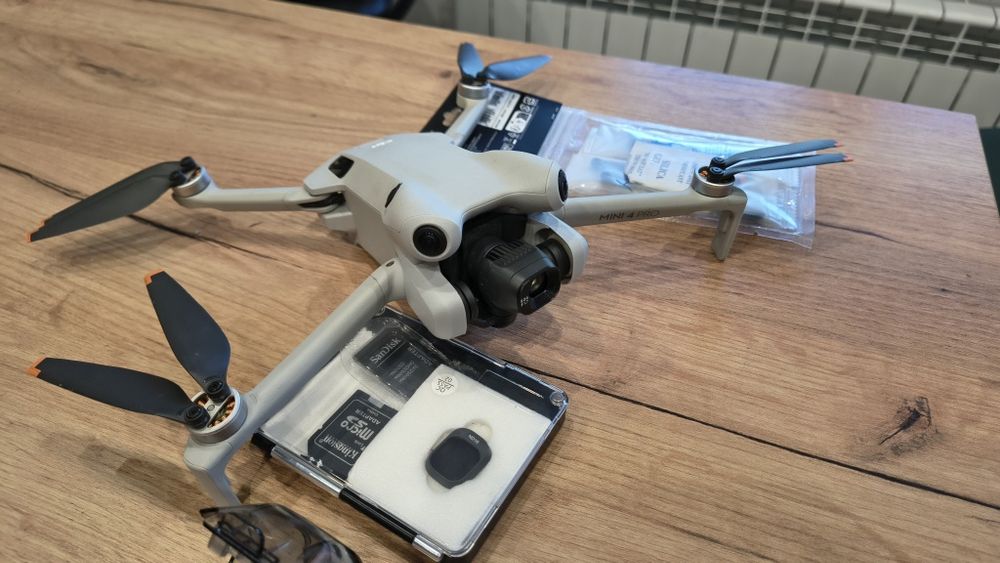 DJI mini 4 pro дрон