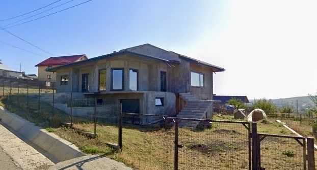 Casa de vanzare!!! Harlau