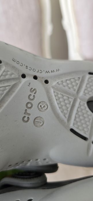 Продам CROCS оригинал 34-35 размера