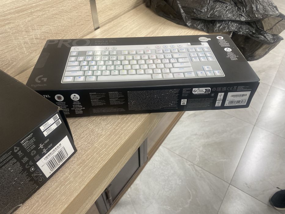Продам наушник и калавиатуру