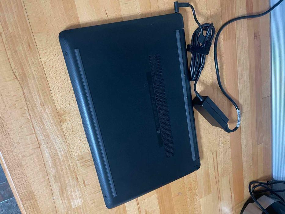 Vand Laptop HP Intel Celeron ca nou