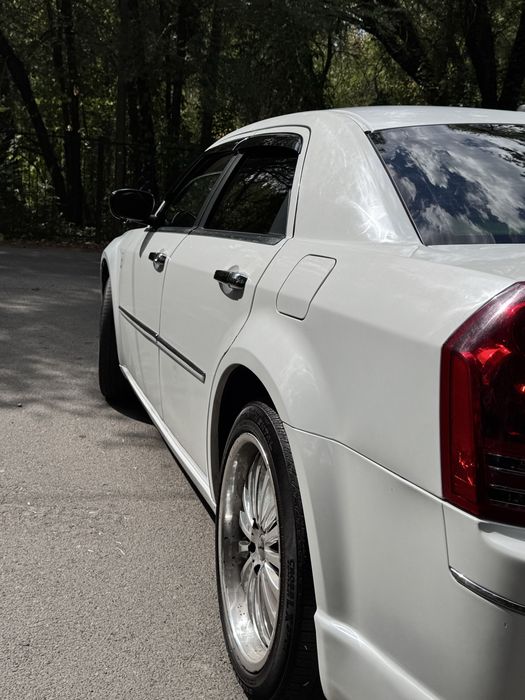 Chrysler 300C 2008 рестайлинг 3.5