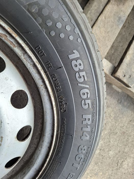 2бр. Почти Нови 185/65/14 Kumho Ecowing ES 31