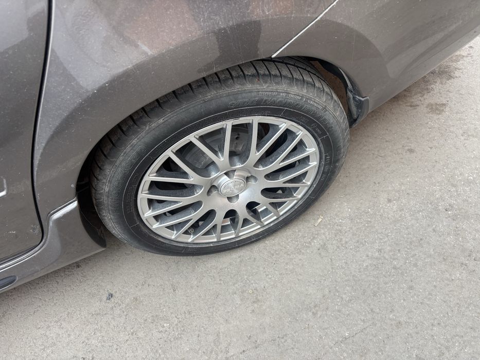 Продам диски на ваз скады