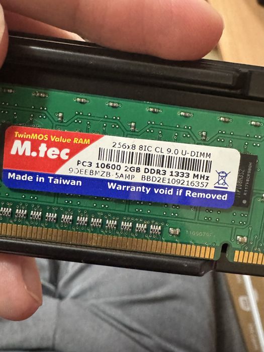 Продам ОЗУ DDR3 4(2+2)GB 1333 Mhz