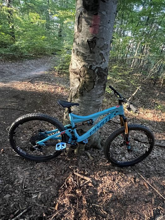 Pivot Mach 6 Blue
