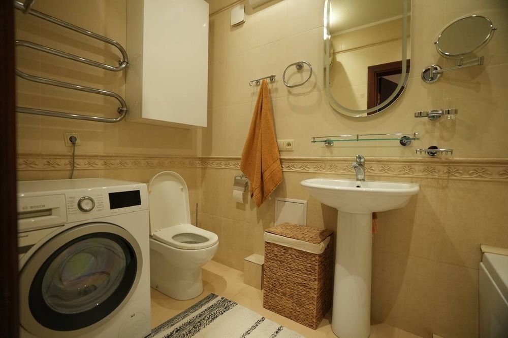 Продается 2х комнатная квартира, ор-р: Улица Бабура, 62м²