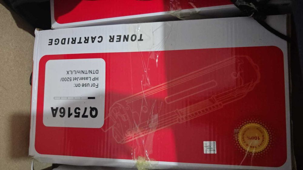 Продам картридж Q7516A