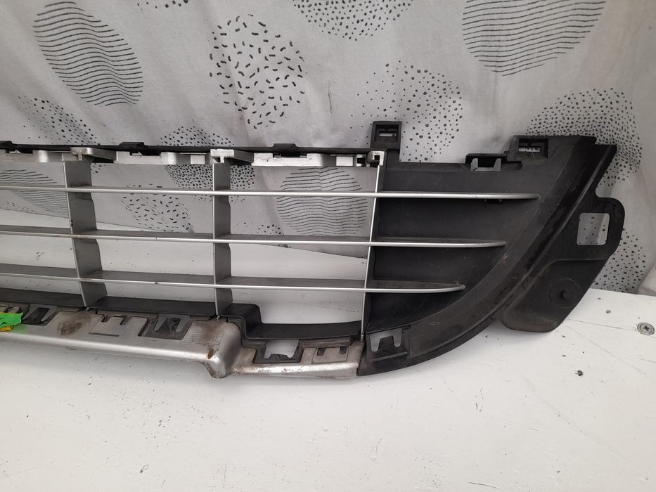 Грил решетка въздухобрана Peugeot 207 2011/16г