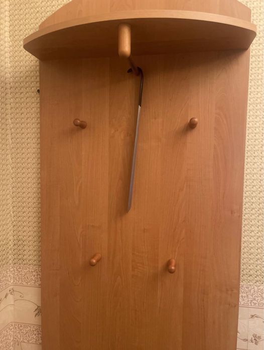 Продам прихожую.