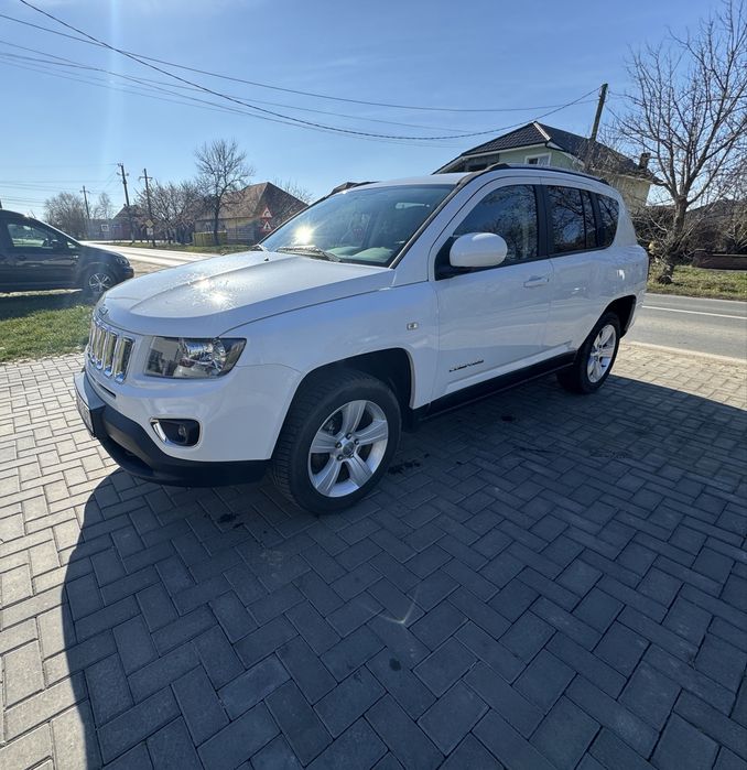 Jeep Compass Limited 2.4  42000km