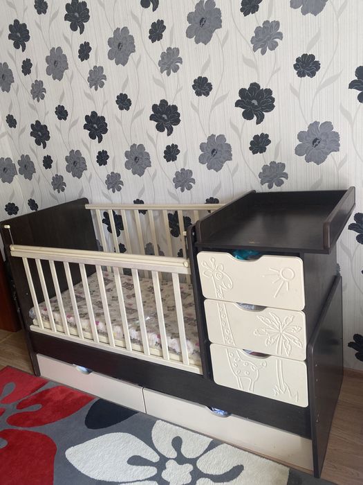 Кроватка детская