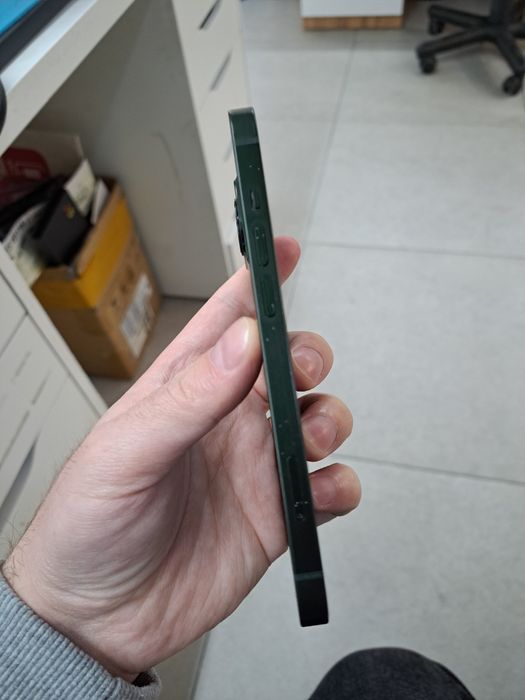 IPhone 13 128gb на Icloud