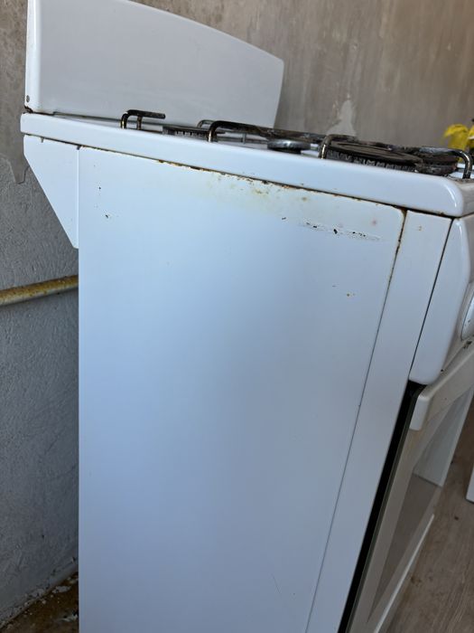 Продам газовую плиту