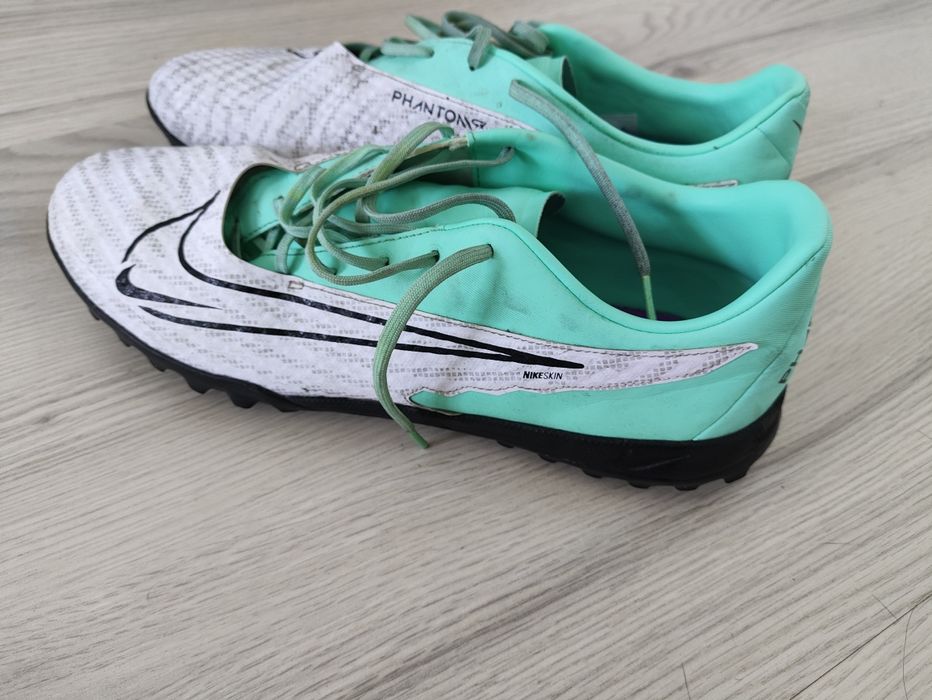 Nike Phantom ghete fotbal