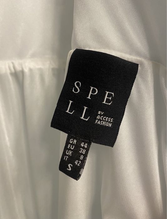 Официална рокля