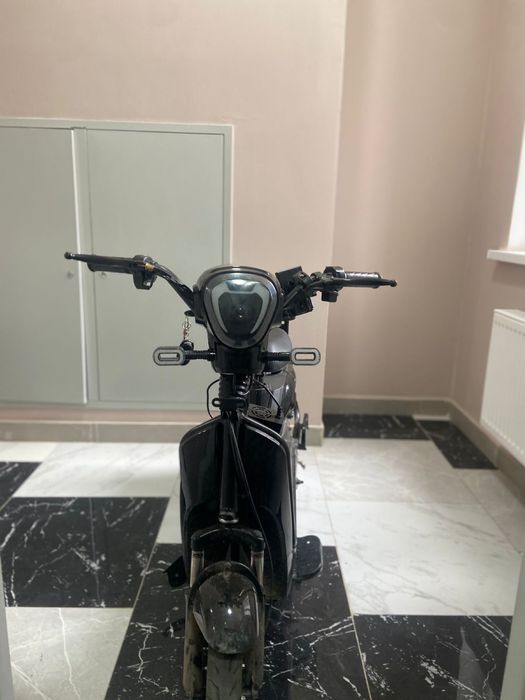 Элоктроскутер.