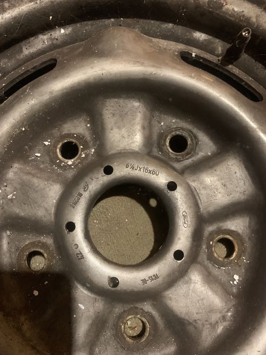 Ford 16-ки.      1broi