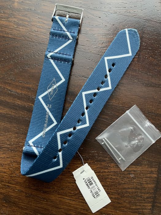 Curea NATO albastra Fossil 22mm