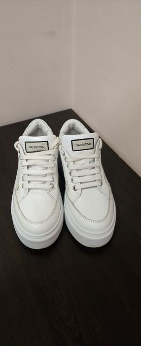 Маратонки Valentino 36 номер