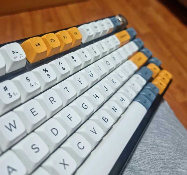 Tastatura Aqirys Libertas