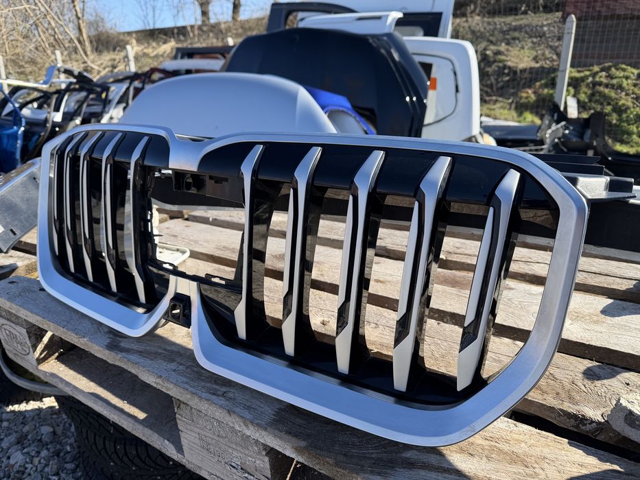 Решетка BMW X1 U11 U12