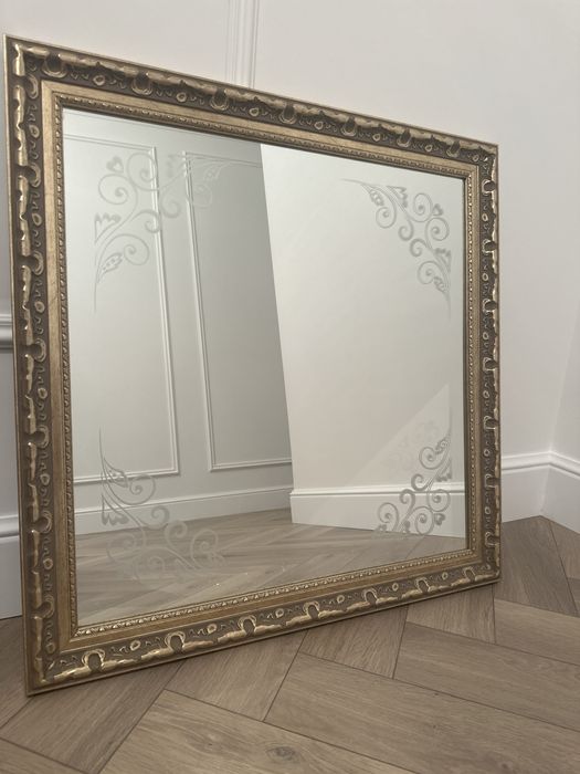 Зеркало квадратный 70 см.