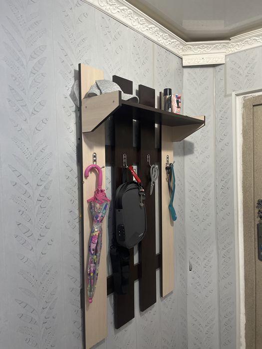 продается шкаф в коридор