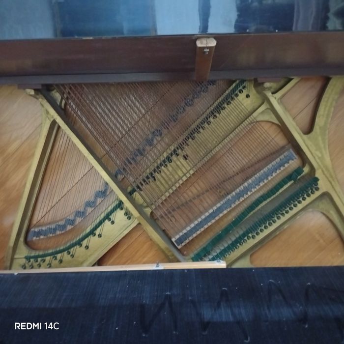 Пианино сатылады