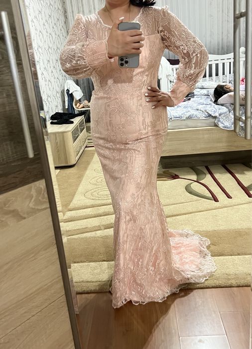 Вечернее платье