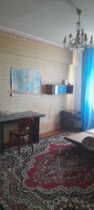 Продаётся  3-х  комнатная квартира на Юнусабаде  Ц-6