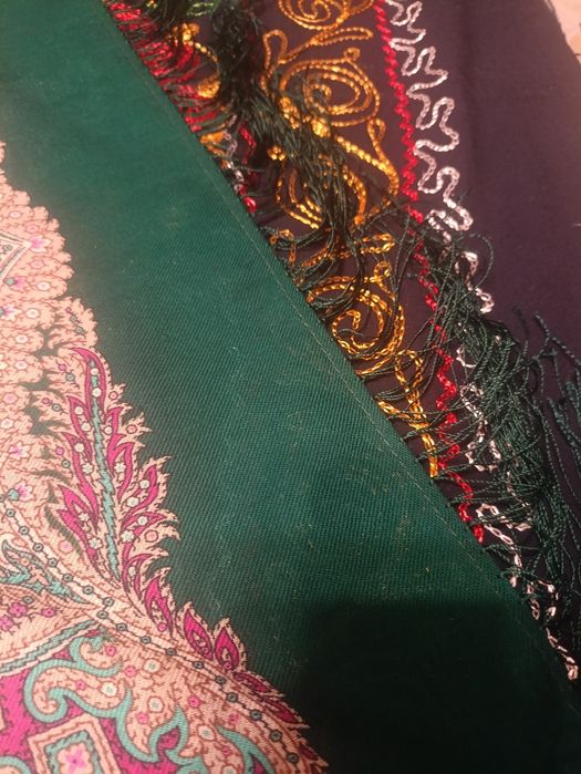 Павлопасатский платок, шерсть