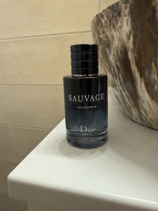 Parfum Sauvage barbat