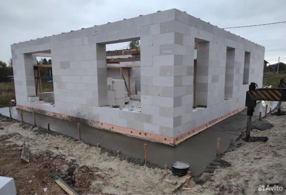 Мы Бригада строителей выполняем все виды строительных работ!