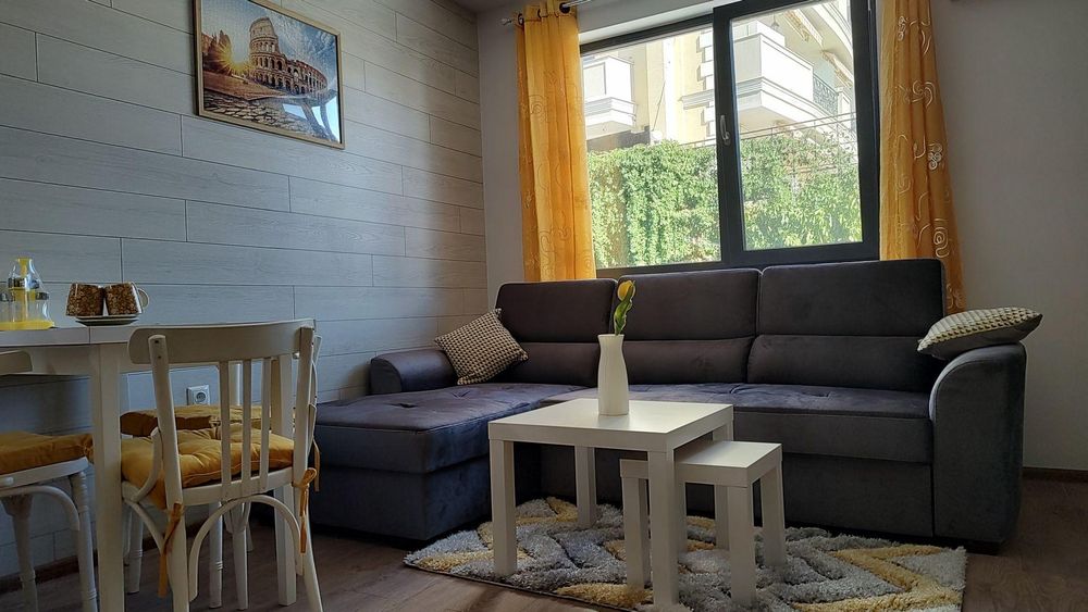 Дава се под наем Двустаен апартамент в Пловдив, Център - 65 кв.м за 523.26 € - Снимка #1