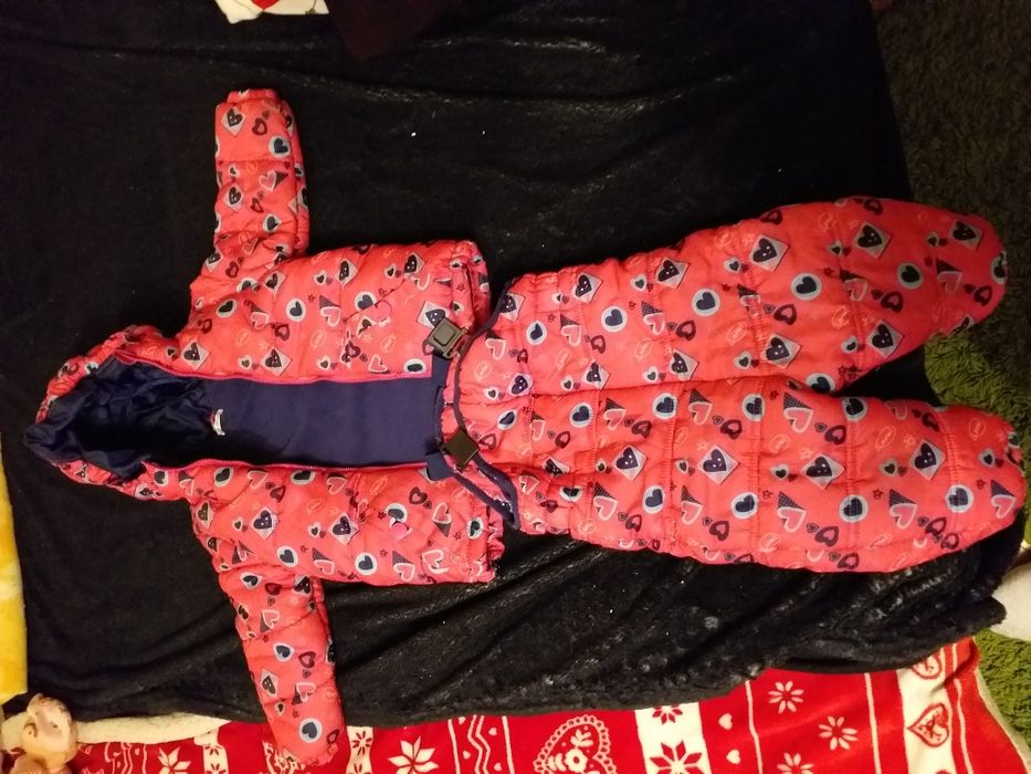 Costum de iarna pentru fetite pana 2 ani