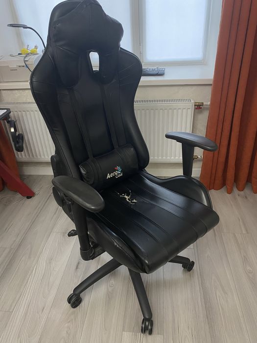 Игровое кресло Aero Cool