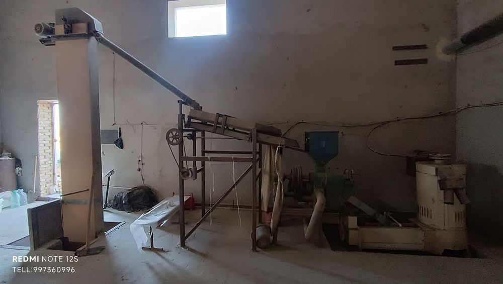 UN TEGIRMON , un xoroz , 50 talik , tozalagich, moyka , val , nori