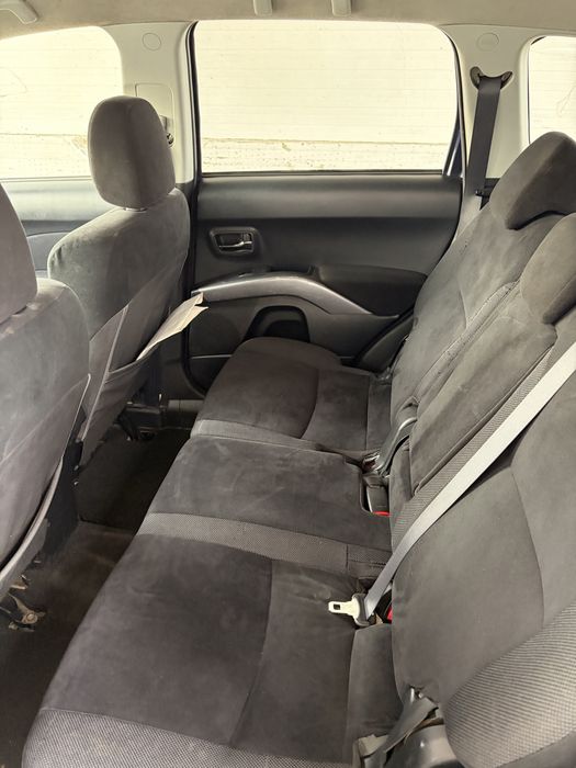 mitsubishi outlander 2008