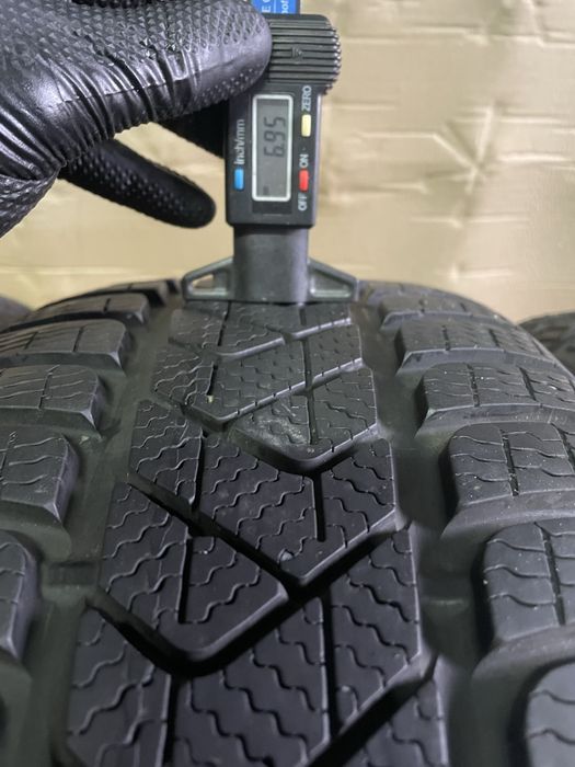 Jante aliaj R17 VW Passat B8 B9 T-Roc 215/55/17 Pirelli Iarna