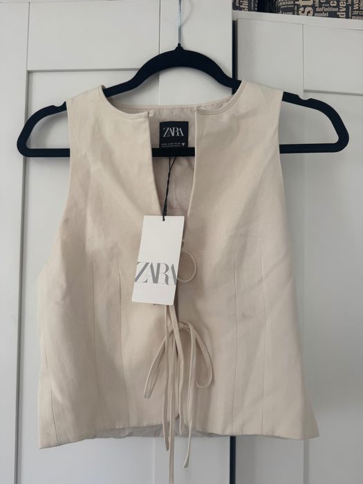 Zara нова жилетка елегантна с етикет